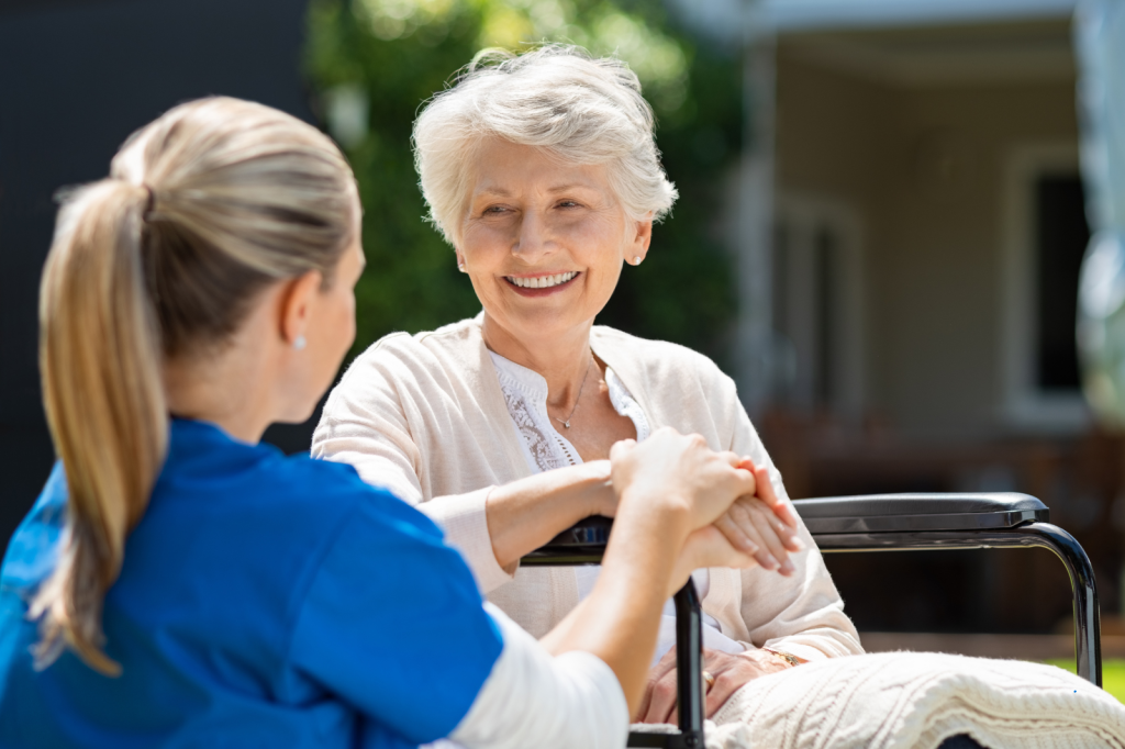 How to Know When an Elderly Parent Can No Longer Live Alone: 12 Signs It’s Time for Professional Senior Care